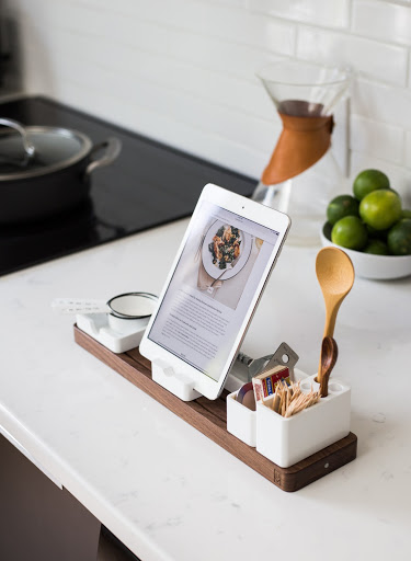 smart device for kitchen, recipe assistant