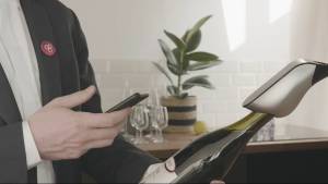 wine pourer smart device